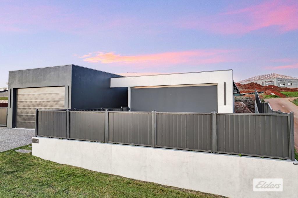 28 Waterfront Tce, Yungaburra, QLD 4884
