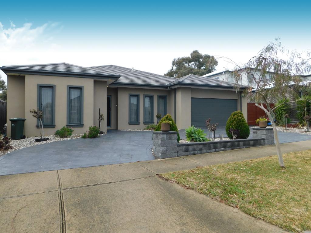 42 Tuross Cres, South Morang, VIC 3752