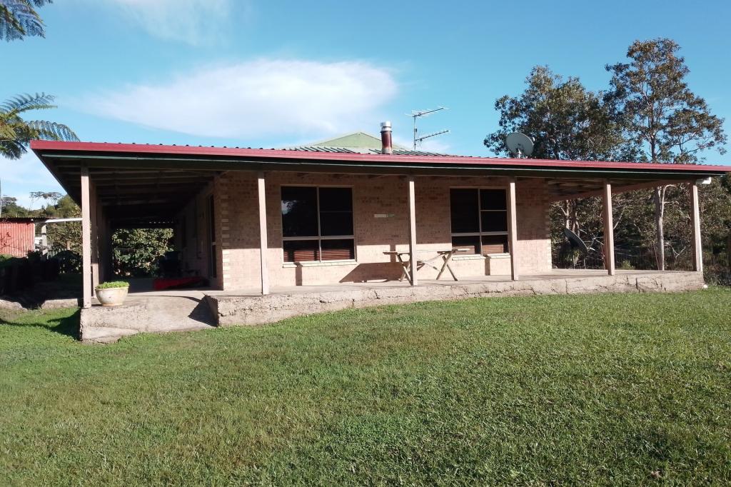 127 CHELMANS RD, DALRYMPLE HEIGHTS, QLD 4757