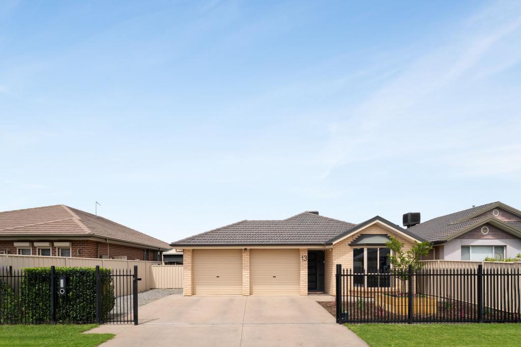 13 Tripodi Cct, Parafield Gardens, SA 5107