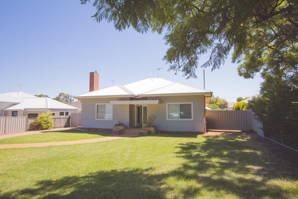 12 Animoo Ave, Griffith, NSW 2680