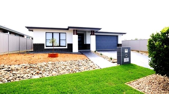 35 Birkdale Cct, Sussex Inlet, NSW 2540