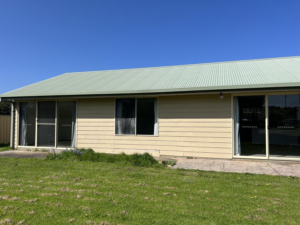 104 MAIN ST, CURRIE, TAS 7256