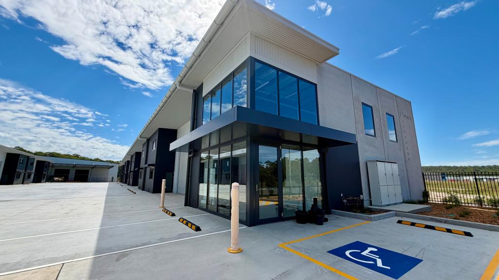 2/9 Tinnula Dr, Jilliby, NSW 2259