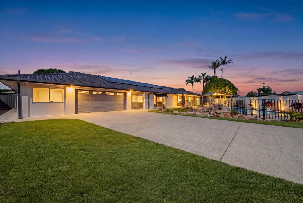 32 Kurrajong Ct, Palm Beach, QLD 4221
