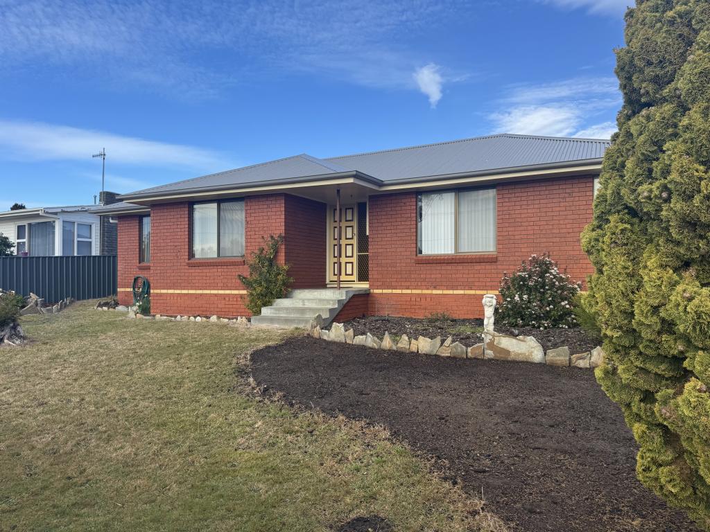 24 Roberts St, Triabunna, TAS 7190