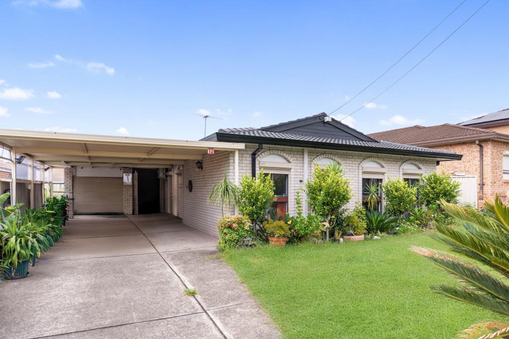 12 O'Meally St, Prairiewood, NSW 2176