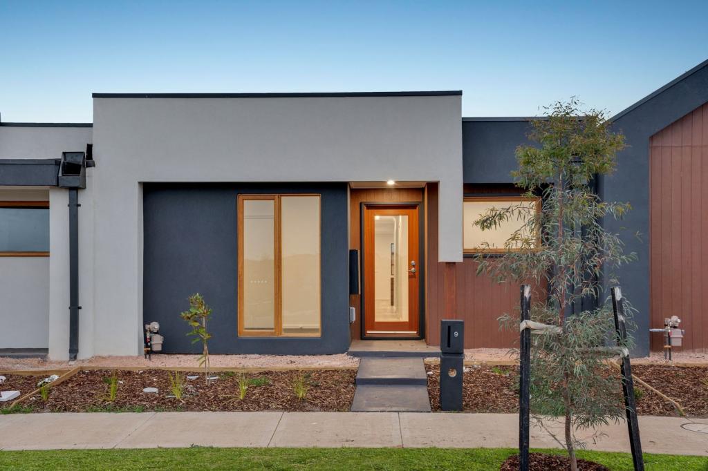 9 Hadfied Rd, Harkness, VIC 3337