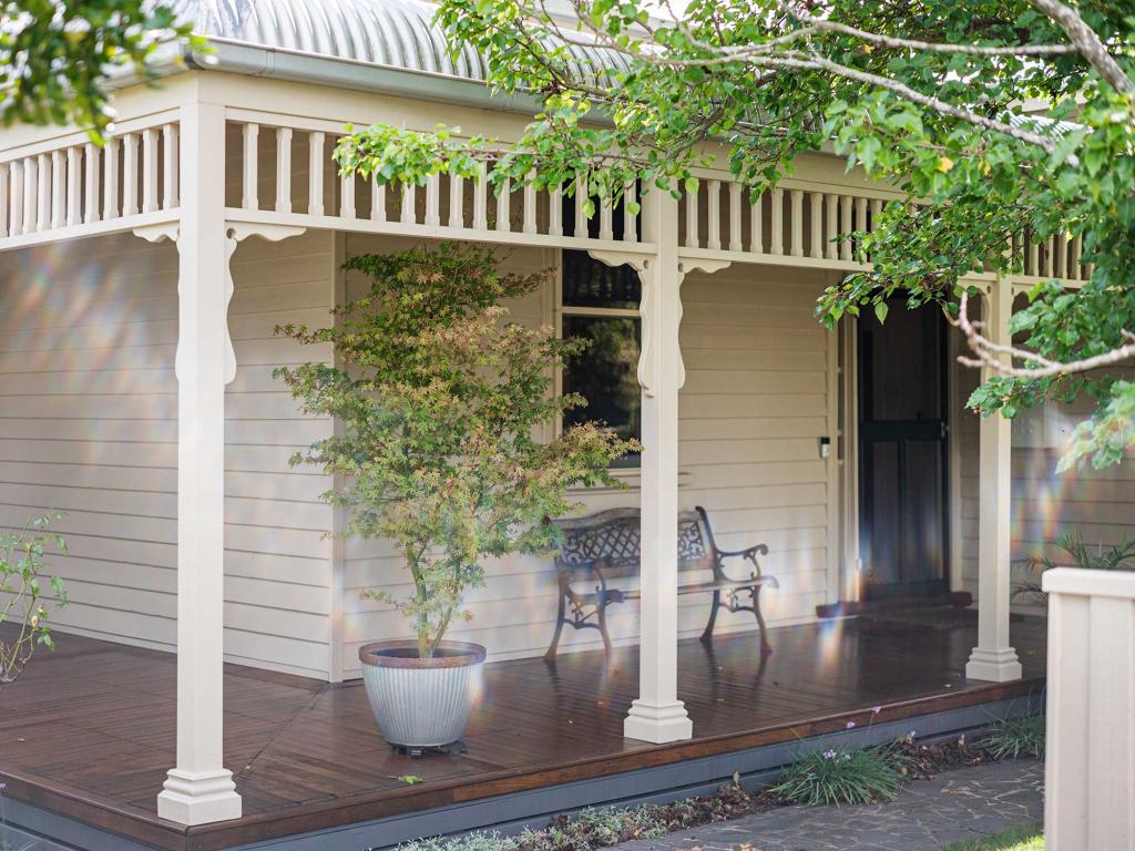 66 Mount Napier Rd, Hamilton, VIC 3300