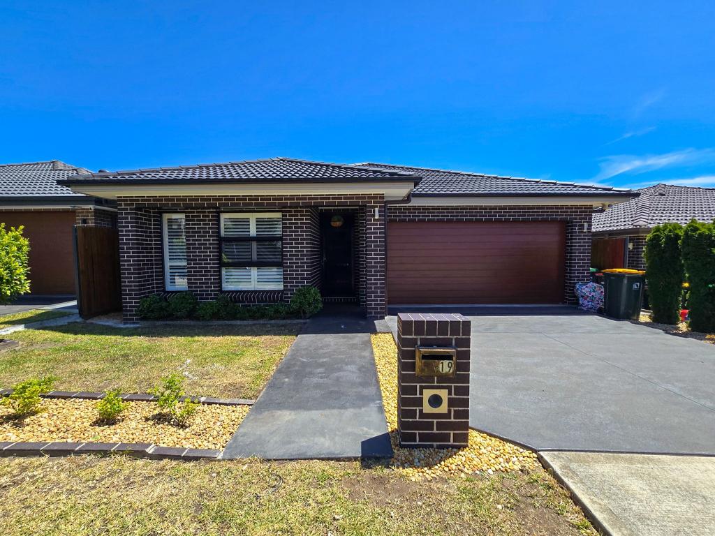 19 Mccormack St, Oran Park, NSW 2570