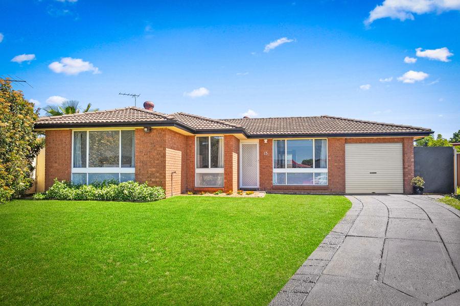 15 Chesham Pl, Plumpton, NSW 2761