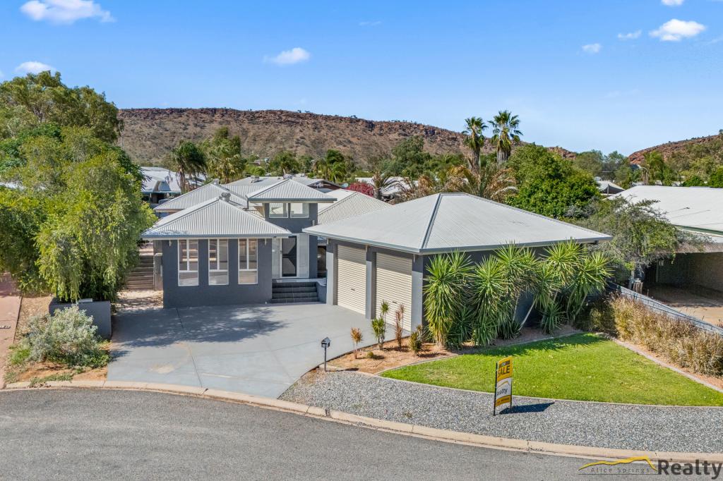 8 Red Sands Ct, Desert Springs, NT 0870