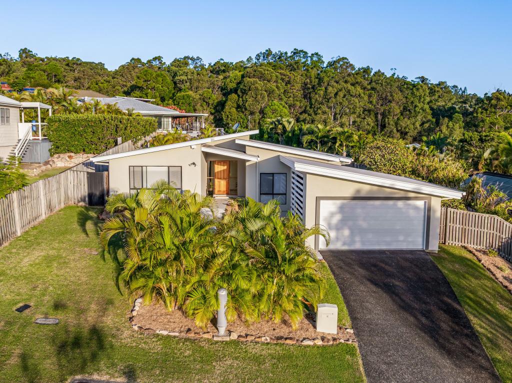 11 Rimatara Rise, Pacific Pines, QLD 4211