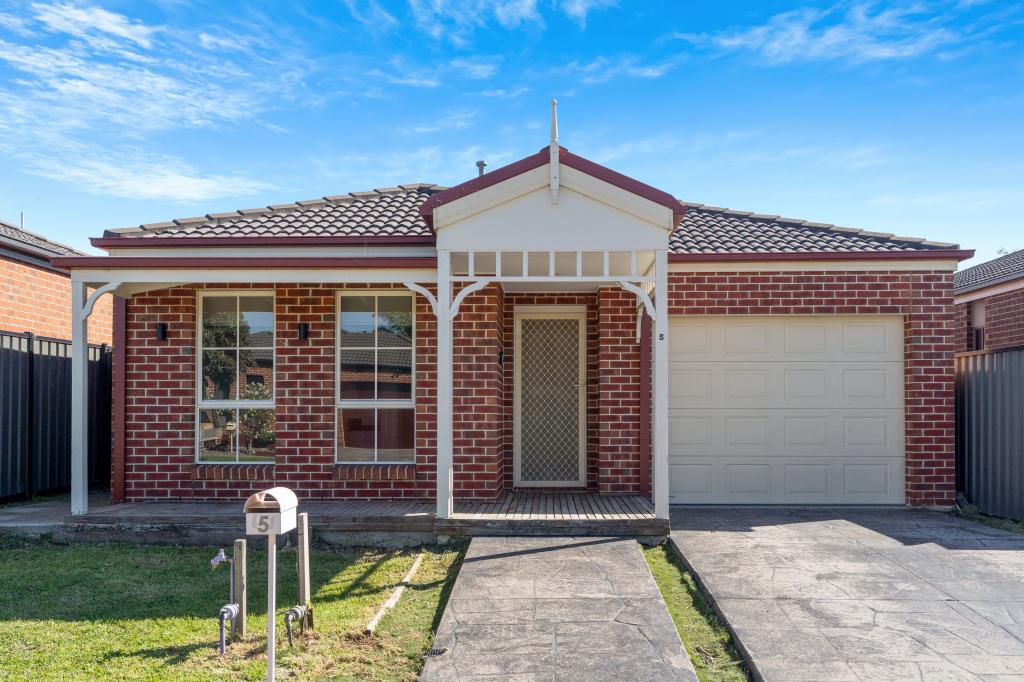 5 Clayton Rd, Craigieburn, VIC 3064