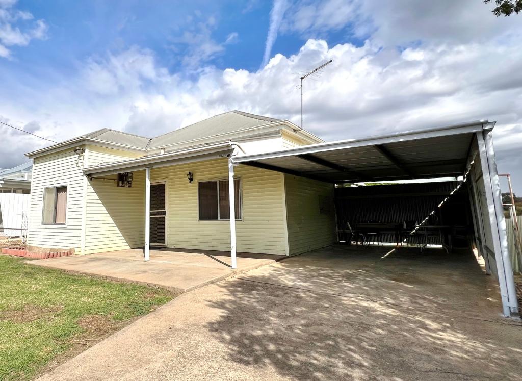 69 Lachlan St, Young, NSW 2594