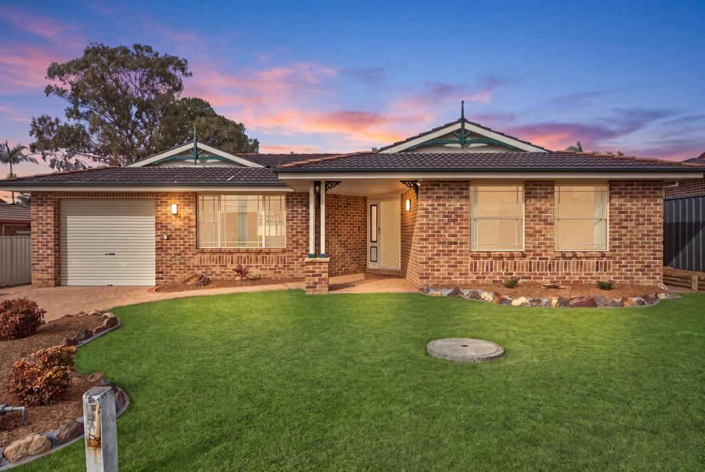 18 Oxford Dr, Lake Haven, NSW 2263