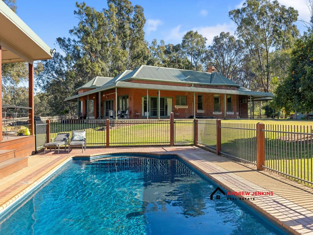 337 Lower River Rd, Tocumwal, NSW 2714