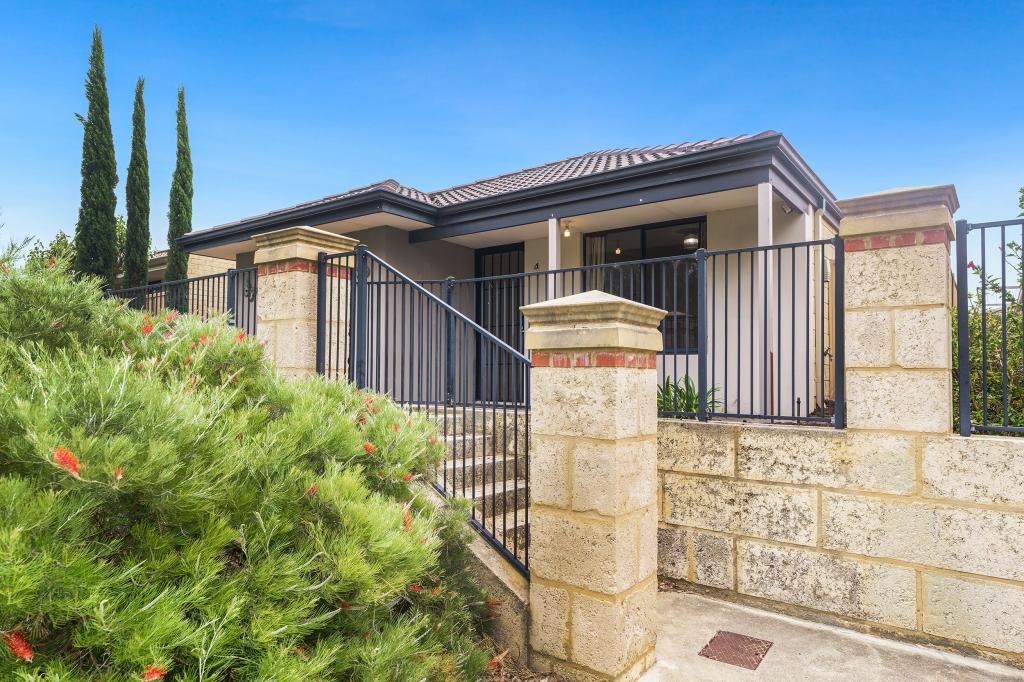 4 KINGSDALE LANE, BALDIVIS, WA 6171