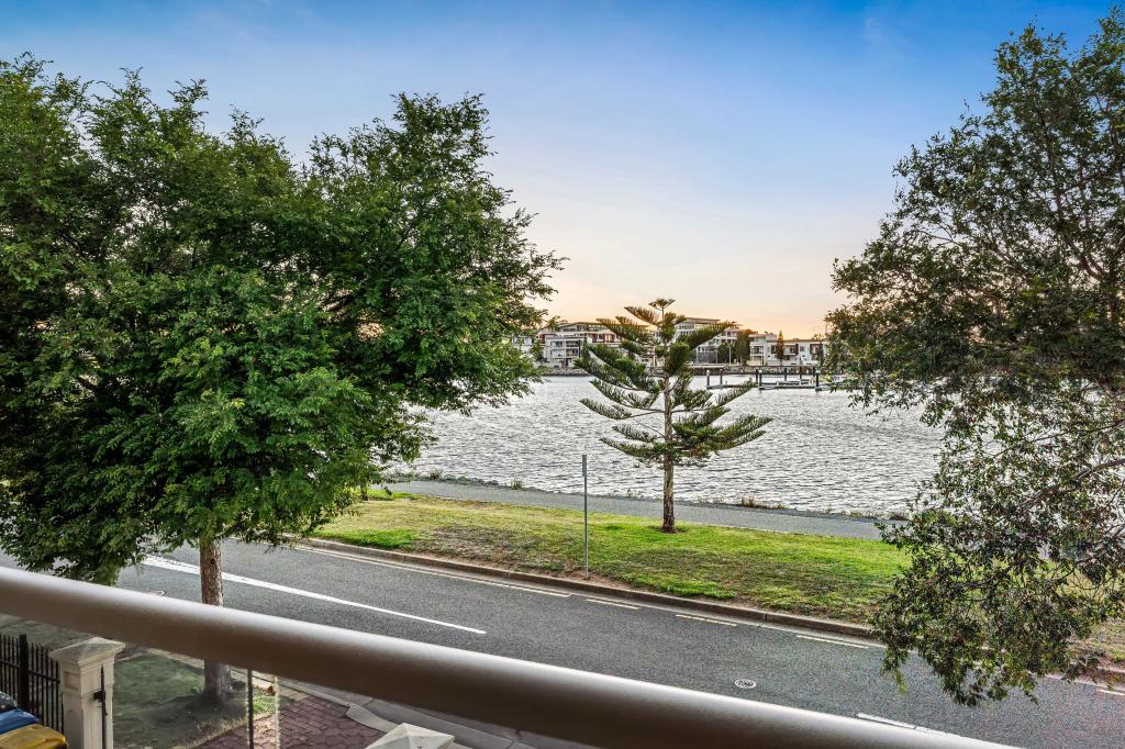 18 Knapman Cres, Port Adelaide, SA 5015