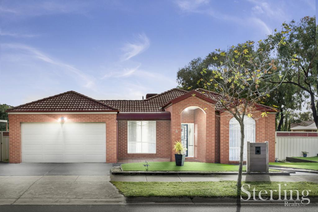 4 NEPTUNE DR, POINT COOK, VIC 3030