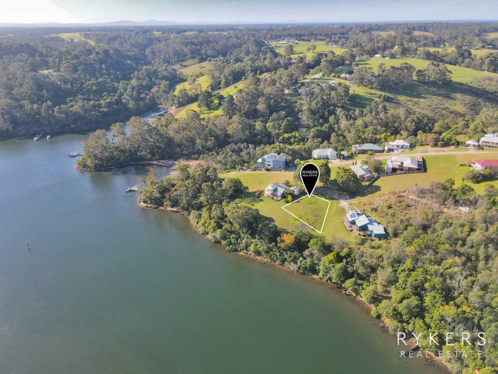 28 Tarra Dr, Lakes Entrance, VIC 3909