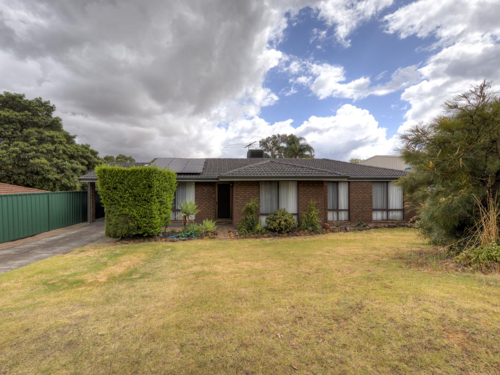 3 Brownfield Dr, Swan View, WA 6056