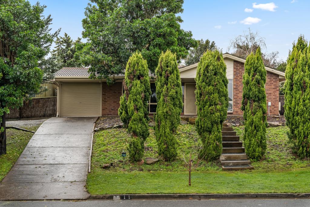 11 Monaro Rd, Aberfoyle Park, SA 5159