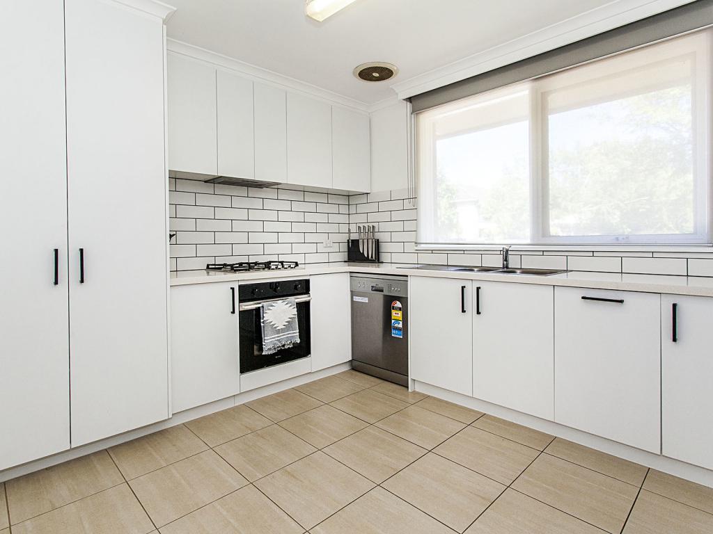 1/18 Wolseley Cl, Mont Albert, VIC 3127