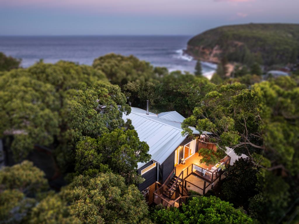 27 Warri Cres, Macmasters Beach, NSW 2251