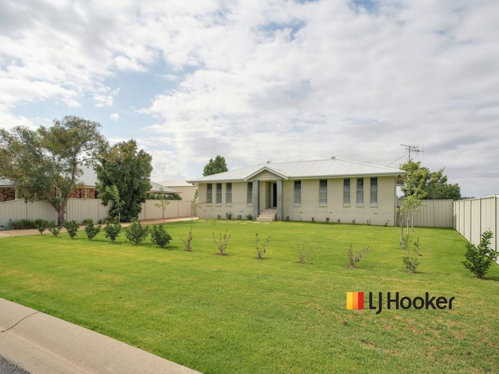 11 Bowden Fletcher Dr, Narromine, NSW 2821