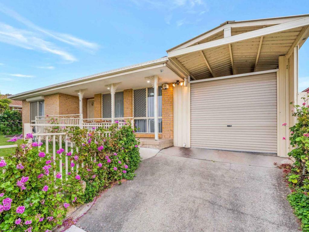 33 Harrier Ave, Green Valley, NSW 2168