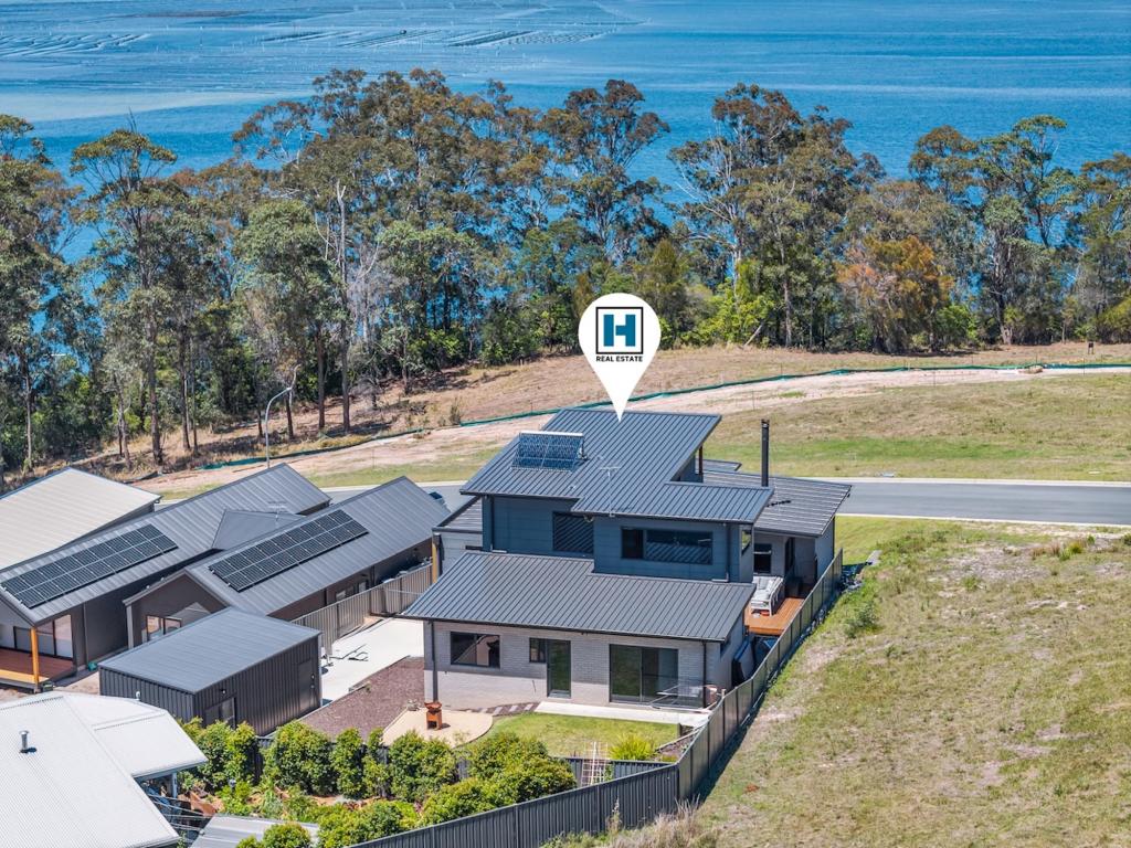 81 LAKEWOOD DR, MERIMBULA, NSW 2548