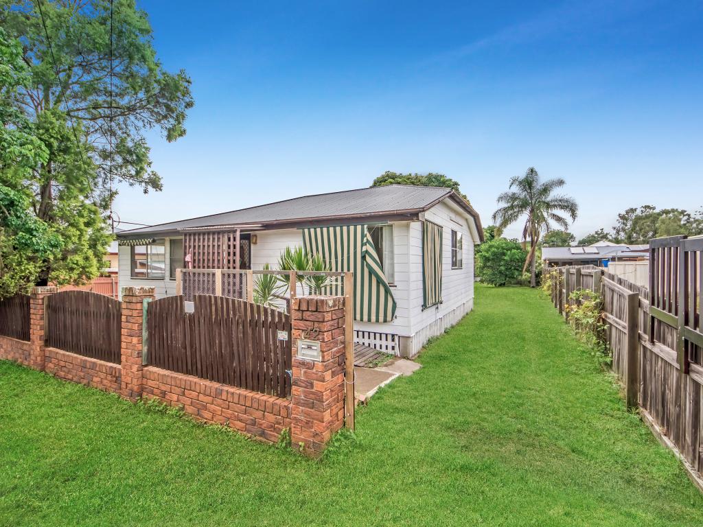 42 Cole St, Silkstone, QLD 4304