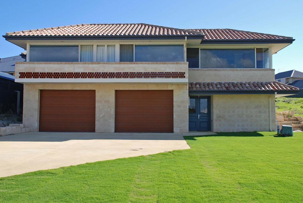 26 Seaward Dr, Jurien Bay, WA 6516