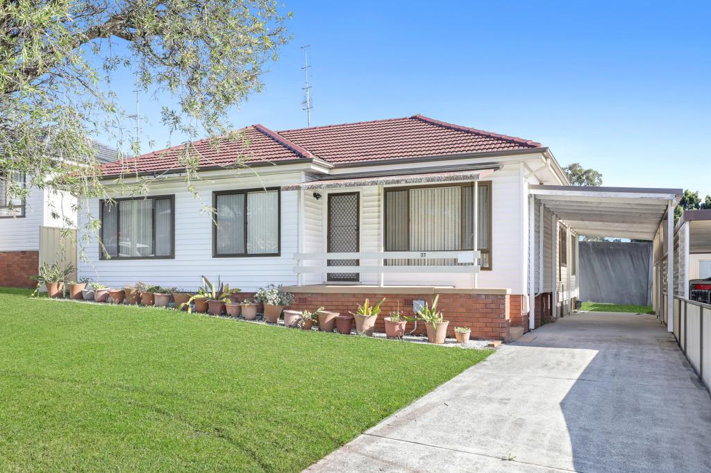 37 Elouera Cres, Kanahooka, NSW 2530