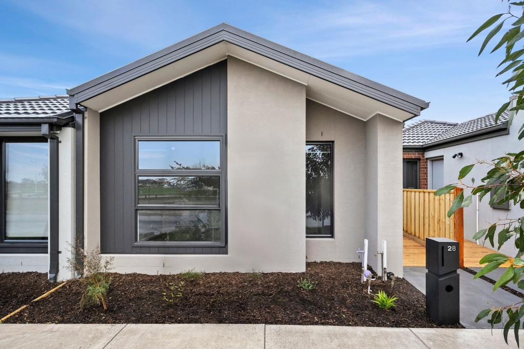 28 BEVERIDGE CCT, ARMSTRONG CREEK, VIC 3217
