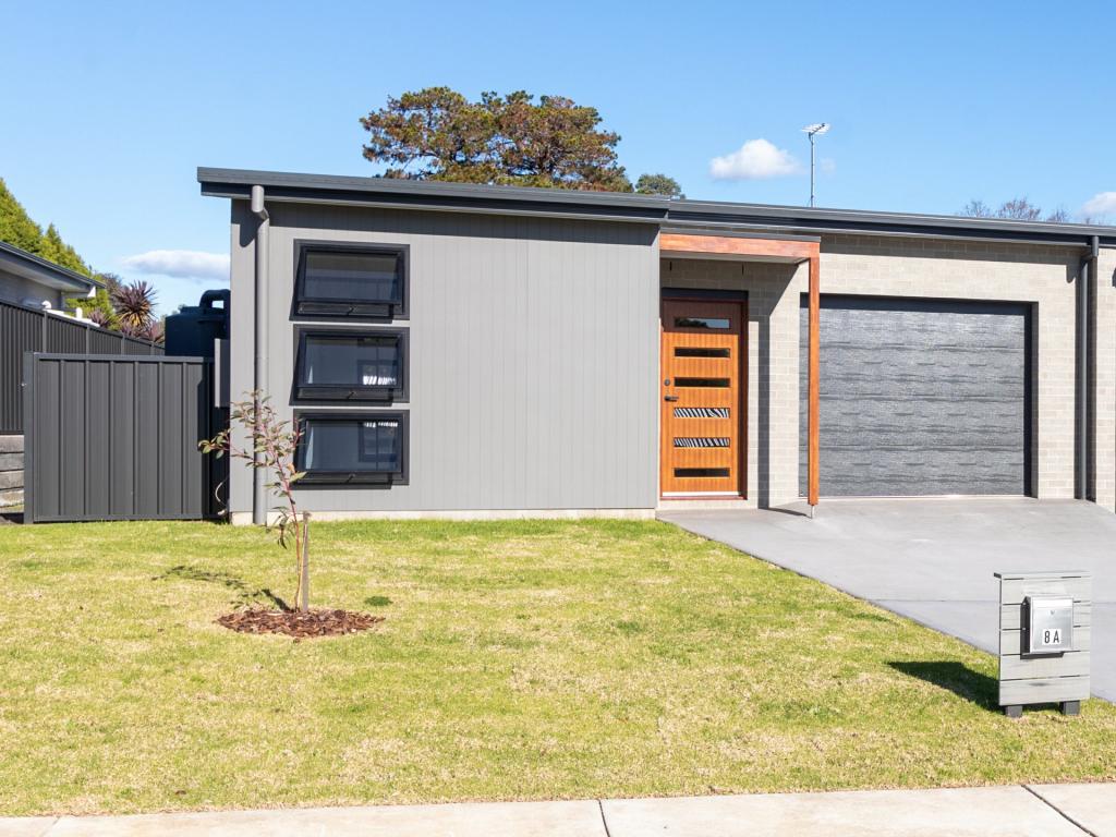 8b Orange Roughy Rd, Bega, NSW 2550