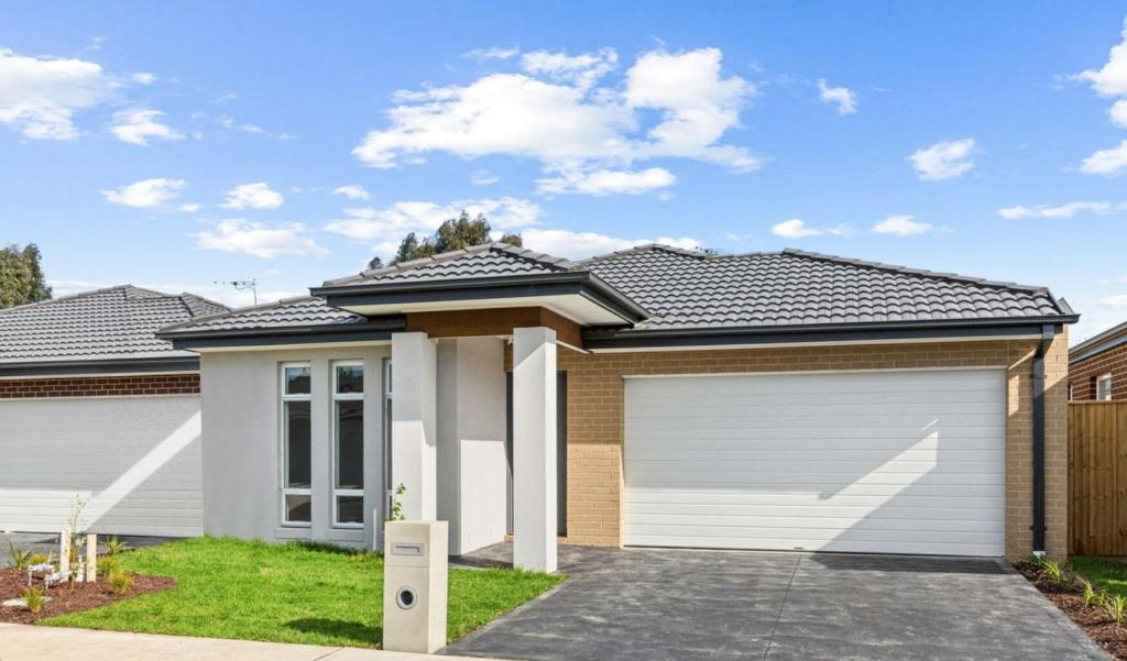 31 MERCURY RD, CRANBOURNE EAST, VIC 3977