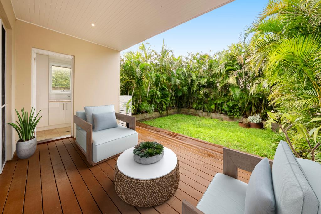 51 Griffin Rd, North Curl Curl, NSW 2099