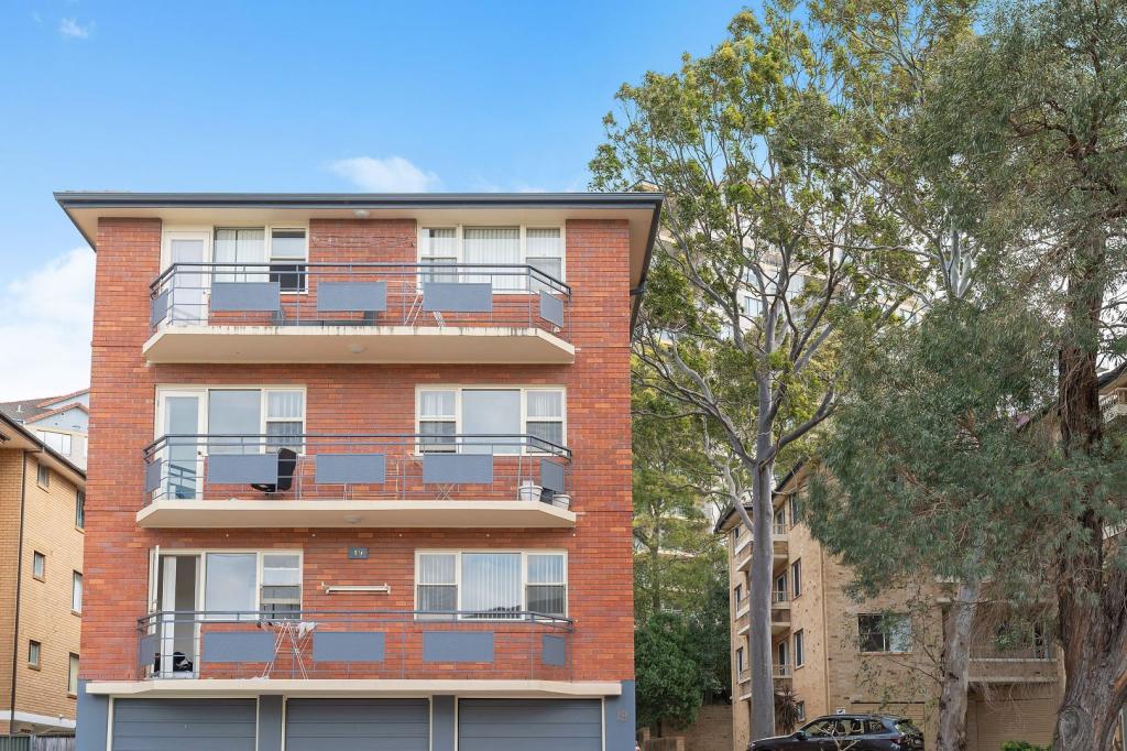 1/19 GLOUCESTER RD, HURSTVILLE, NSW 2220