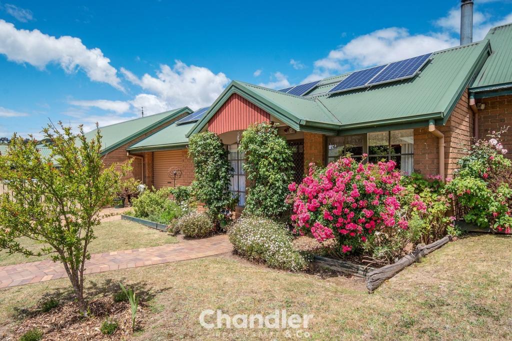 8/11 WESTLANDS RD, EMERALD, VIC 3782