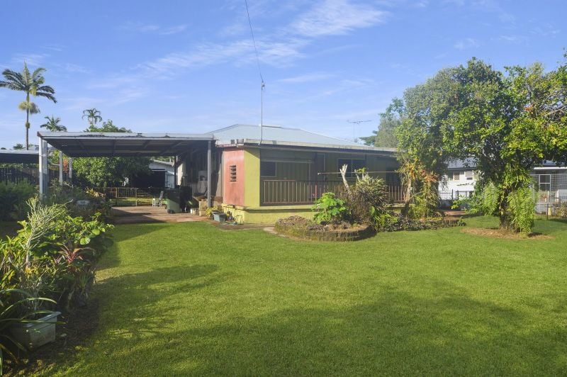 8 Peregrine St, Mourilyan, QLD 4858