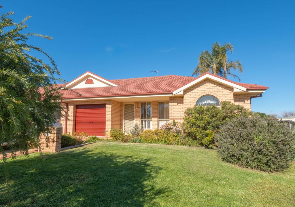 1/19b Oxford St, Forbes, NSW 2871