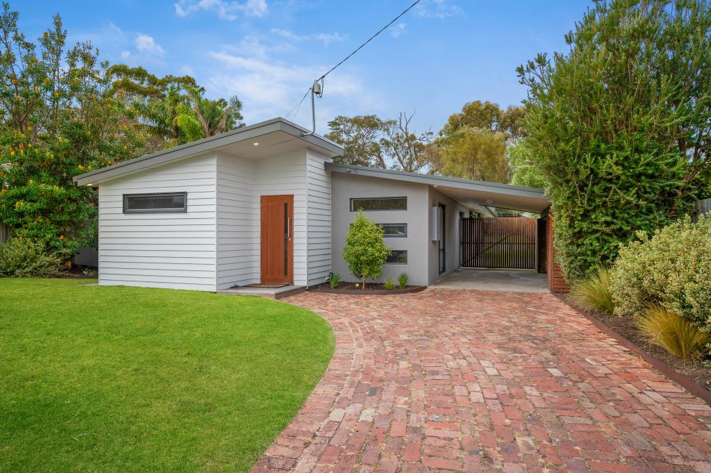 31 Denholm St, Rosebud, VIC 3939