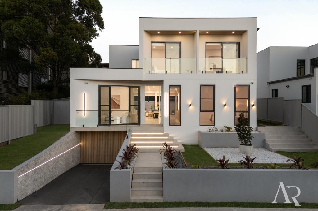 1 Peake Pde, Peakhurst, NSW 2210