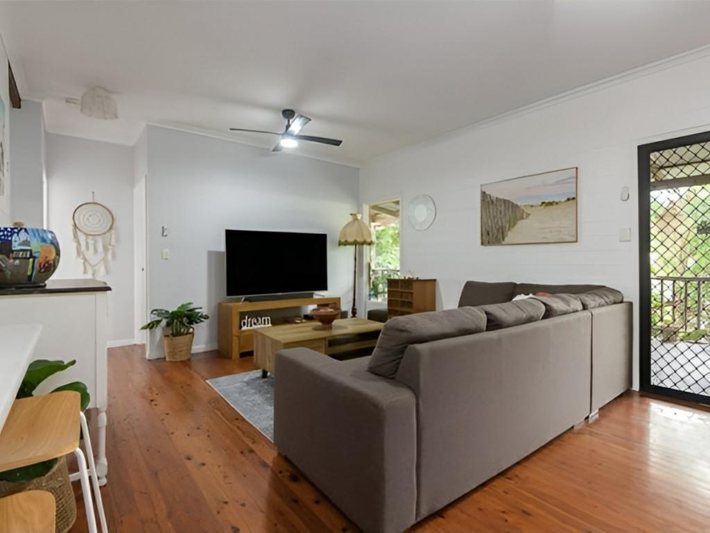 3 Poinciana St, Cooya Beach, QLD 4873