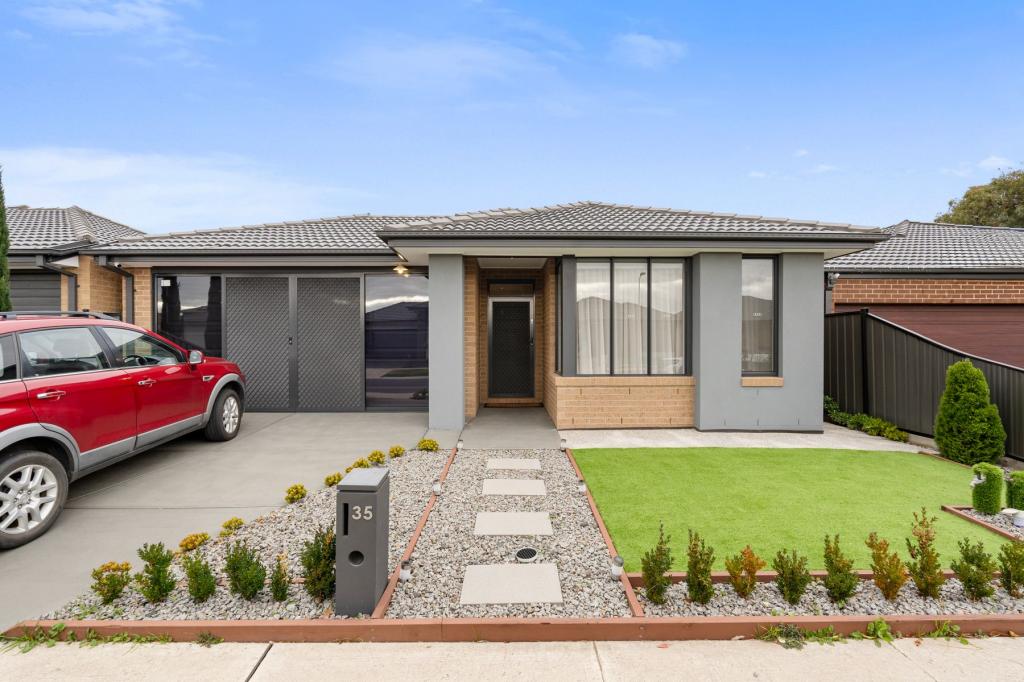 35 Gossia Ave, Craigieburn, VIC 3064