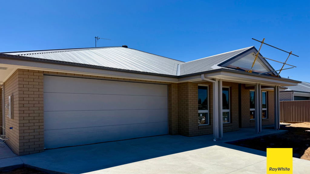 2/18 Walla Loop, Kyabram, VIC 3620