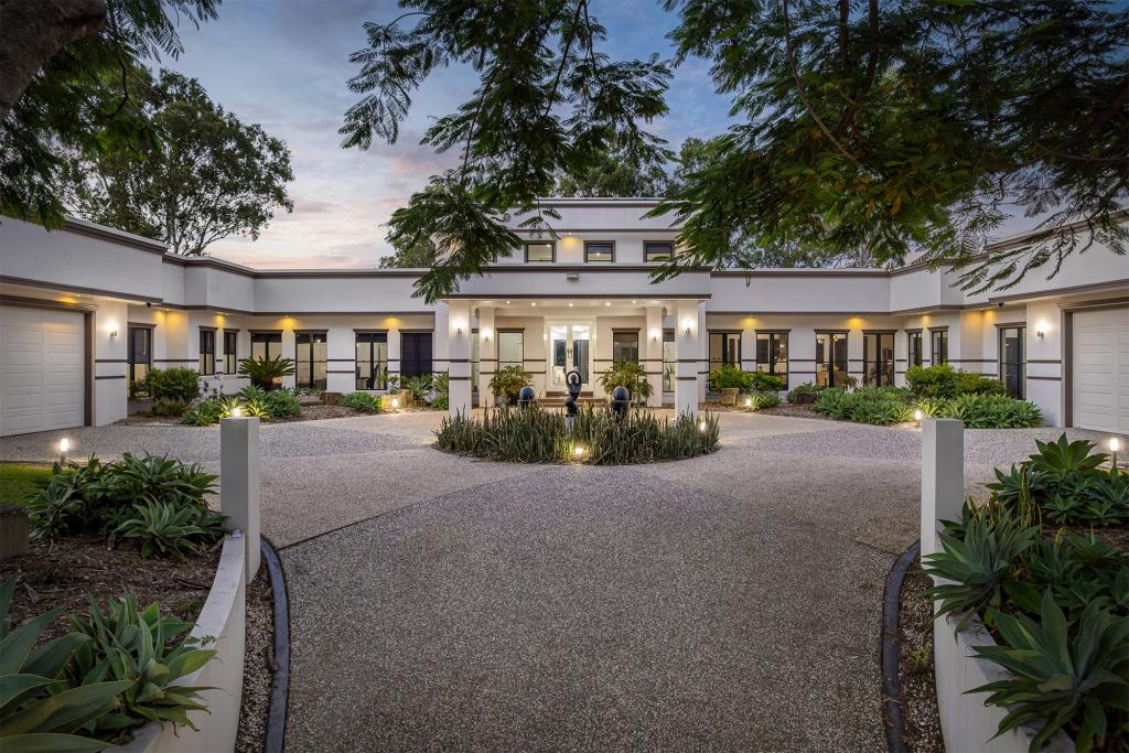 15 Burton Lane, Samford Valley, QLD 4520