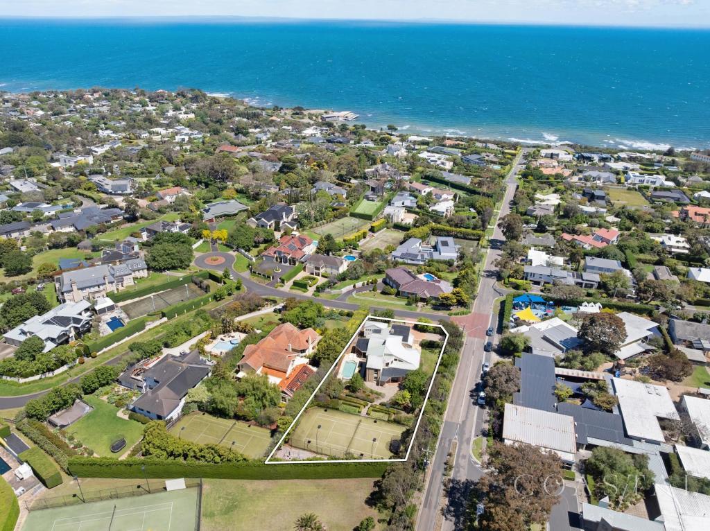 1 Almeria Ct, Mount Eliza, VIC 3930